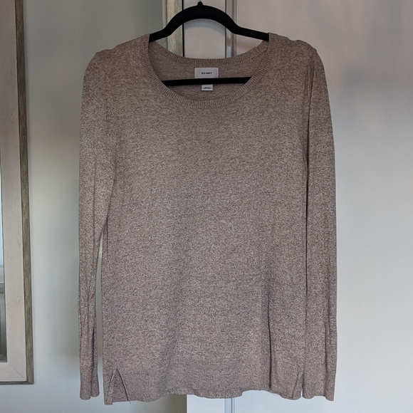 Old Navy Tops - (⭐3/$23) Old Navy Cozy Beige Crew Neck Sweater